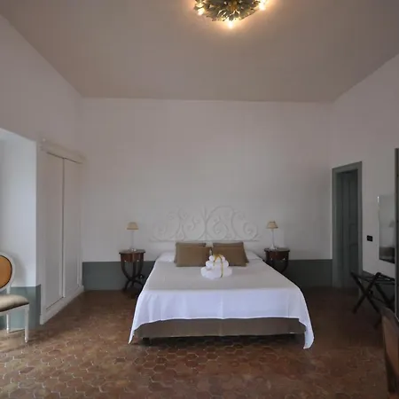 La Salina Borgo Di Mare Hotel 4*